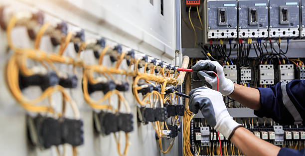 Professional Electrician technician working in Maple Valley, WA